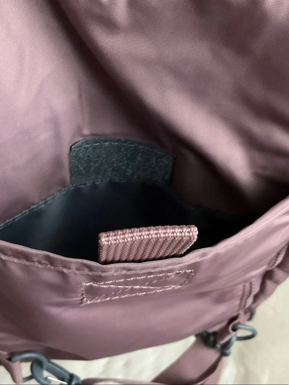 Adidas Essentials sling crossbody bag - Picture 9 of 11